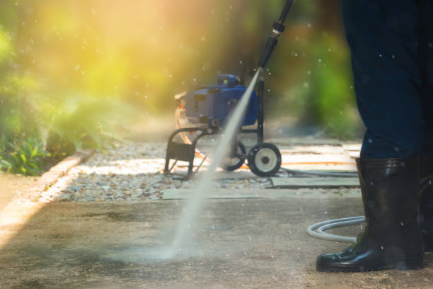 Best Parking Lot and Garage Cleaning  in Pearsall, TX